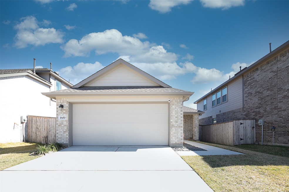 18450 White Stallion Ln, Hockley, TX 77447 - photo 1