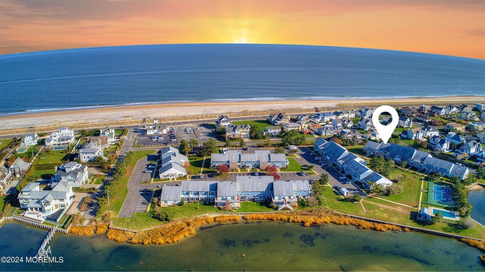 100 Seaview Sunrise Post
