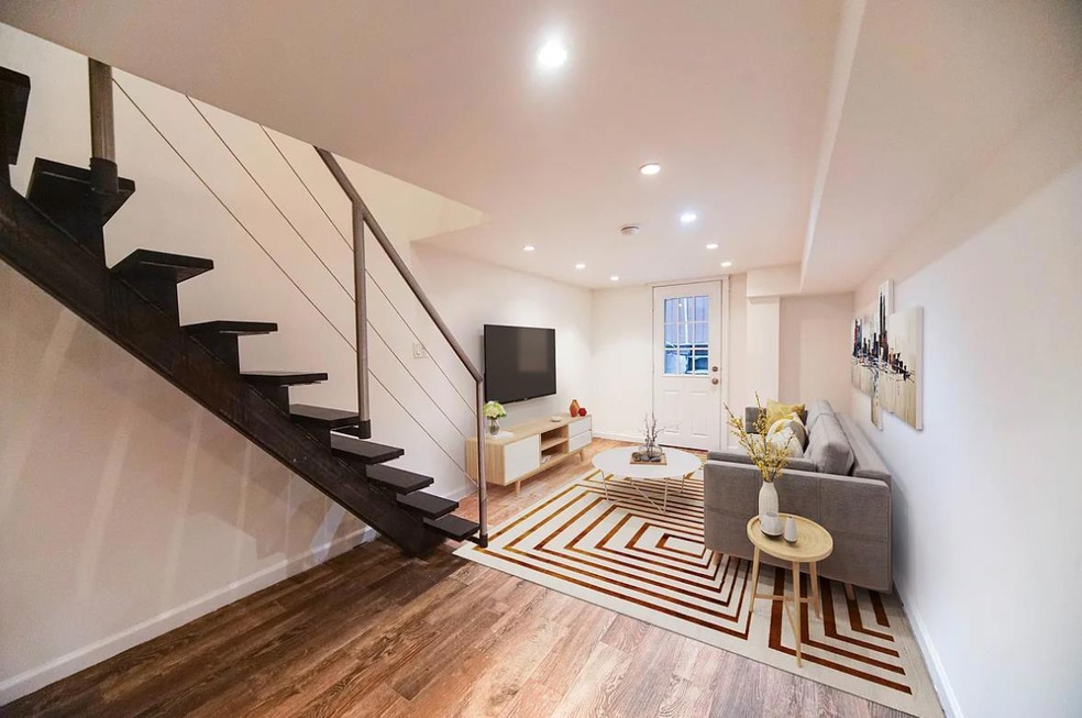 142 Sullivan St unit 2, New York, NY 10012 - photo 1