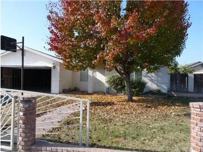 1555 Shamrock Ct, Wasco, CA 93280 - photo 1