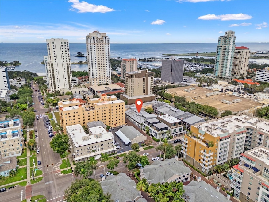 Walkable downtown St Pete