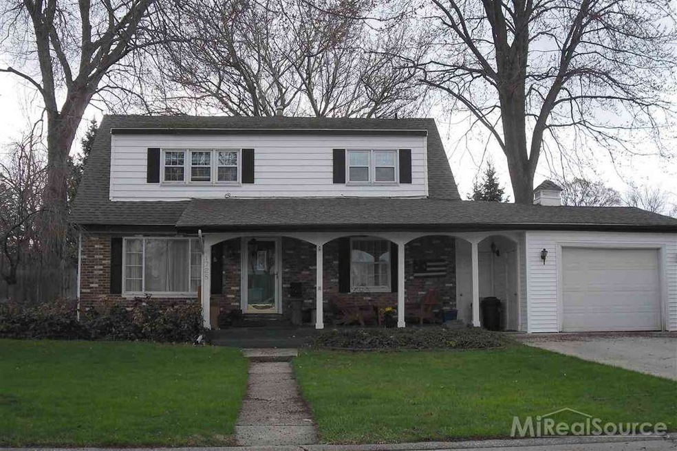 1728 Gillett St, Port Huron, MI 48060 - photo 1