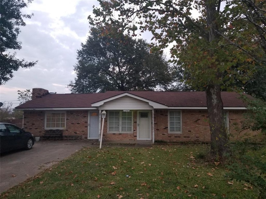 104 Brannan Dr, Ennis, TX 75119 - photo 1