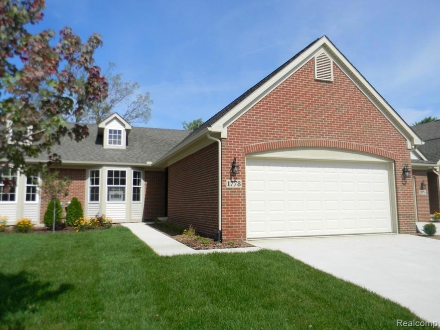 Please note, this is a similar model. Listed condo
