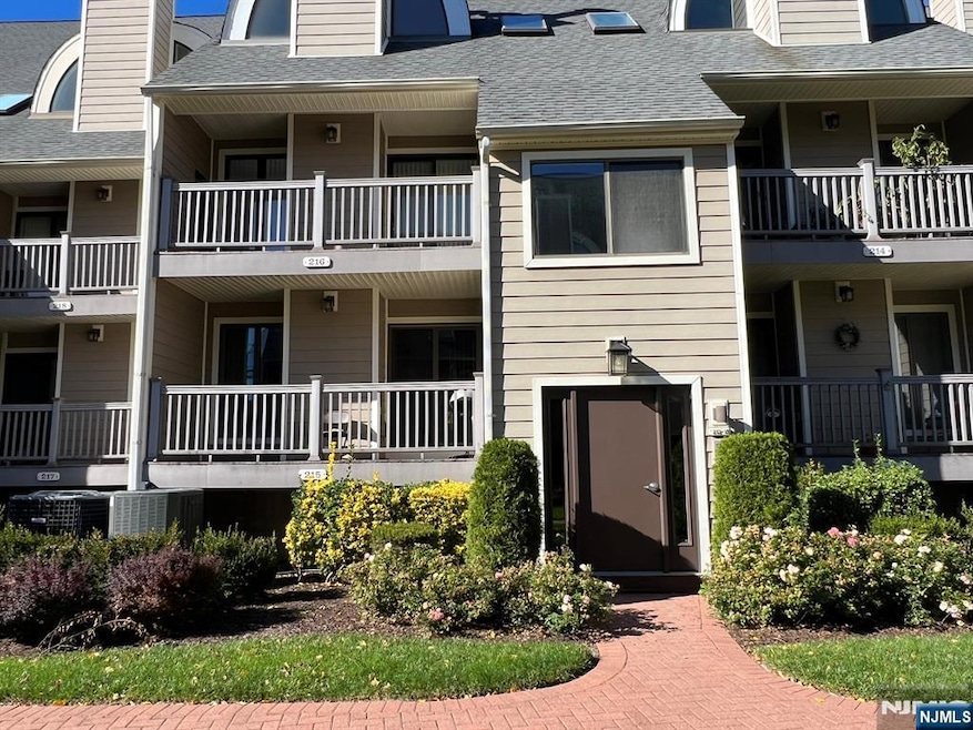 For Rent $2,500/month