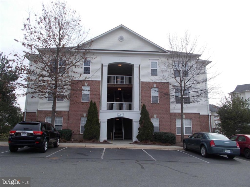 22641 Blue Elder Terrace unit 204, Ashburn, VA 20148 - photo 1