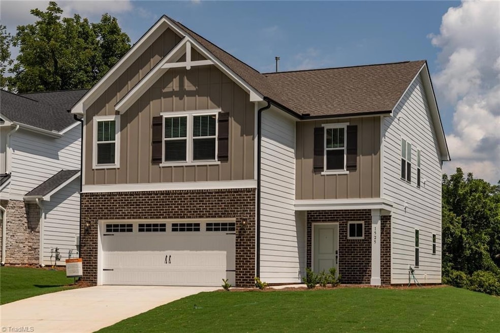 1525 S Broad St unit 1015, Winston Salem, NC 27127 - photo 1