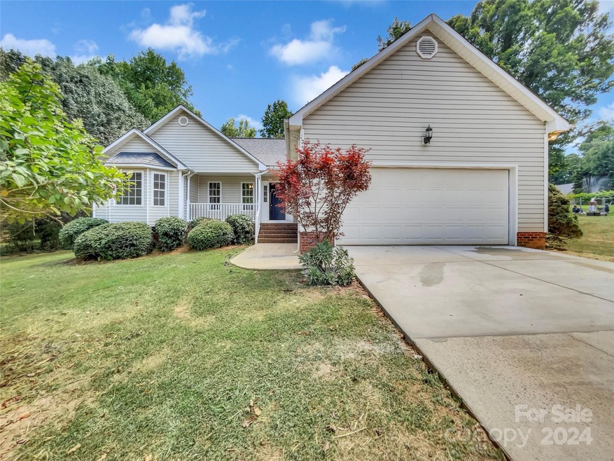 1208 Courtney Cove Ct, Gastonia, NC 28052 - photo 1