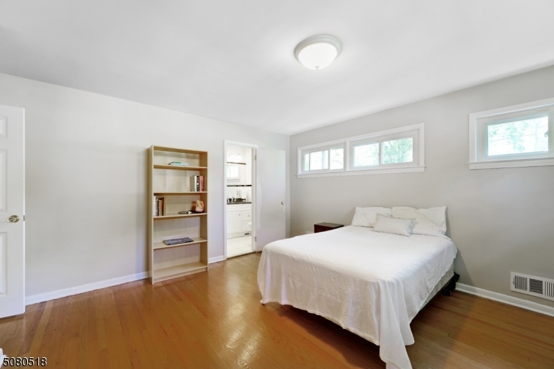 1647 Nottingham Way, Mountainside, NJ 07092 - photo 1