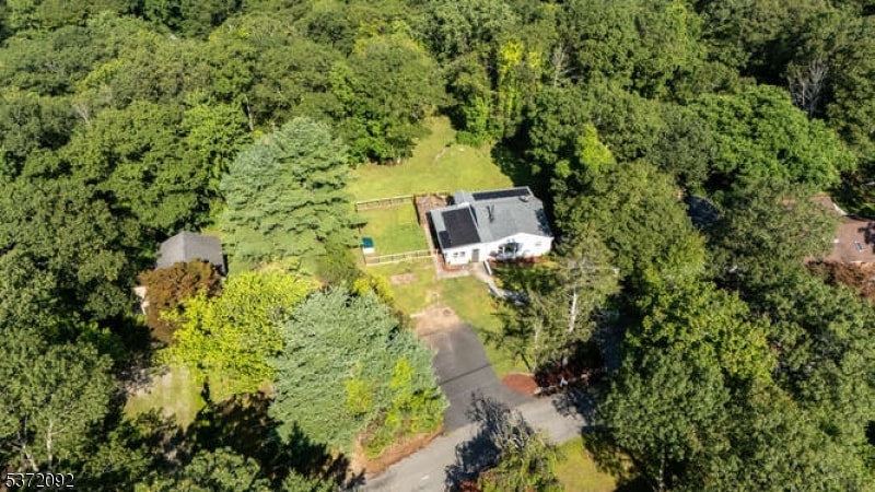 81 Hewitt Rd, Hewitt, NJ 07421 - photo 1