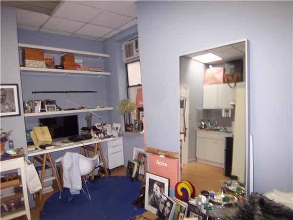 unlisted-address, New York, NY 10013 - photo 1