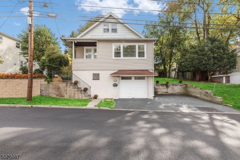 9 Mount Pleasant Ave, Woodland Park, NJ 07424 - photo 1