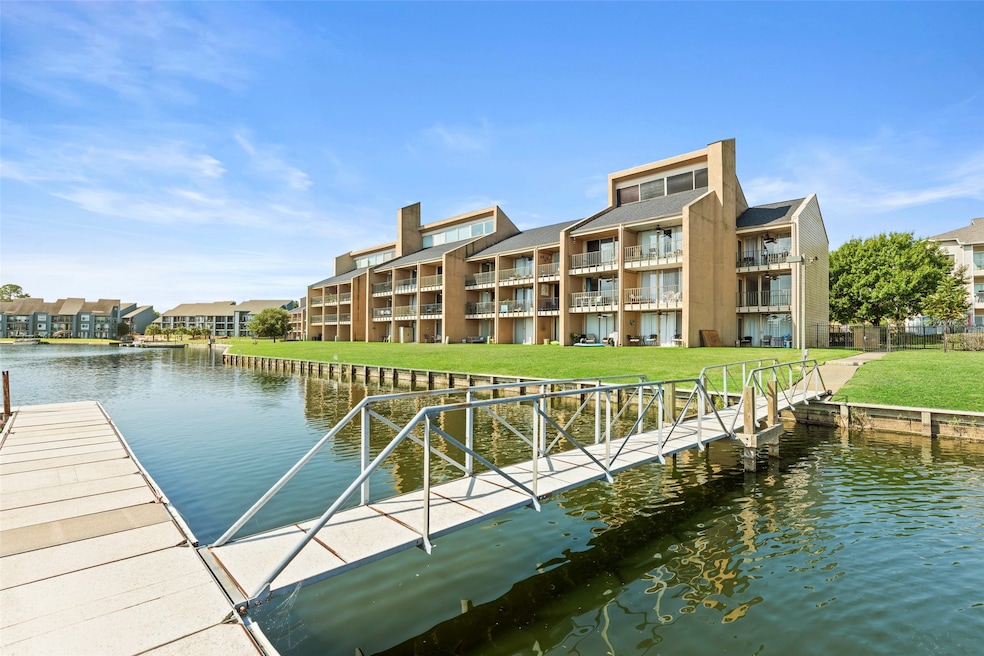 Lodge at Walden unit 305A, Montgomery, TX 77356 - photo 1