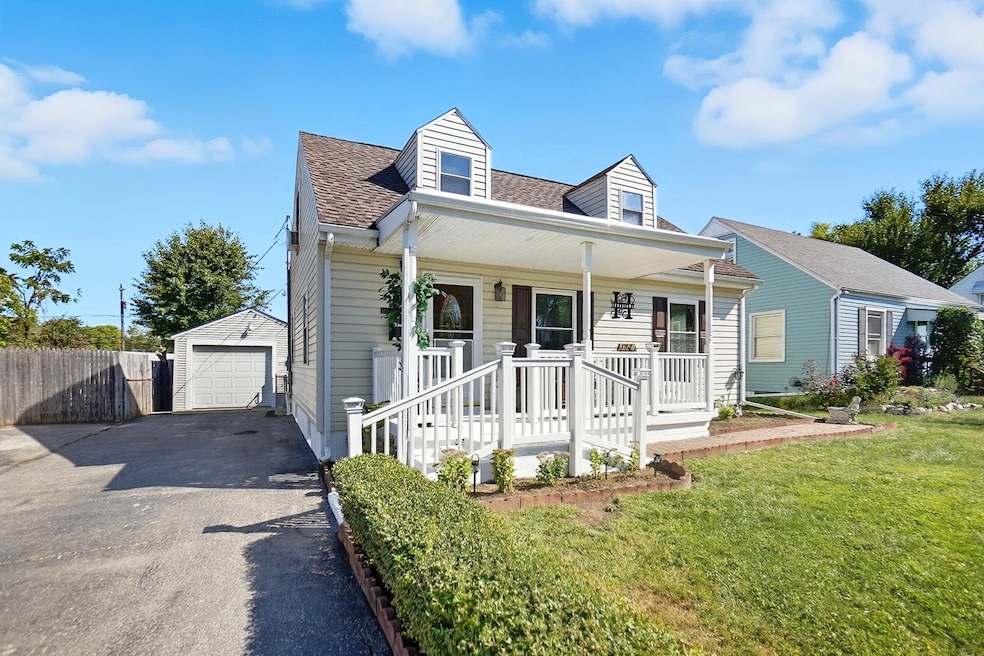 1716 N Sweetbriar Ln, Springfield, OH 45505 - photo 1