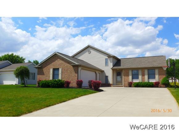 4926 Lobo St, Lima, OH 45807 - photo 1