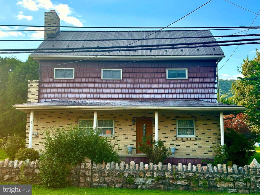 509 E Market St, Williamstown, PA 17098 - photo 1