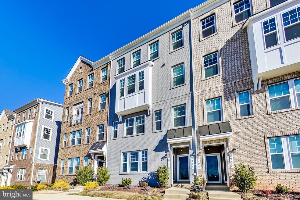 2710 Duvall Ridge Rd unit 416, Hyattsville, MD 20785 - photo 1