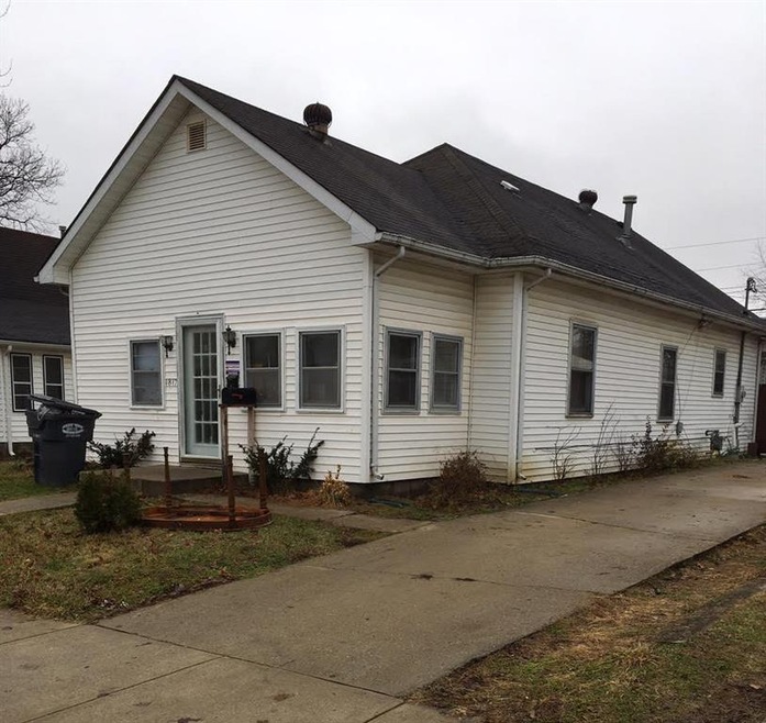 1817 Jefferson St, Anderson, IN 46016 - photo 1