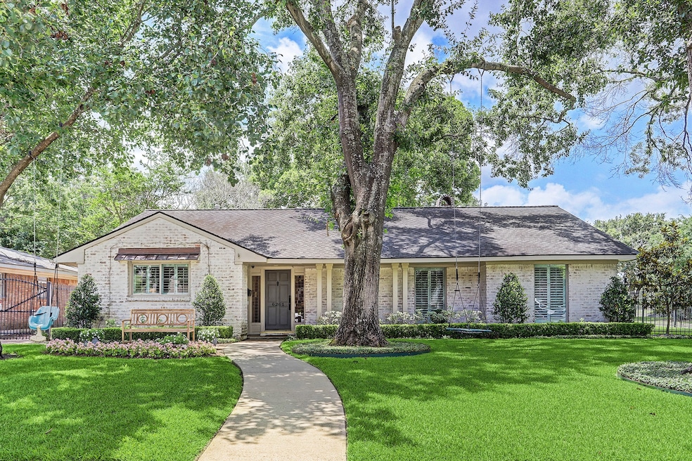 6261 Ella Lee Ln, Houston, TX 77057 - photo 1