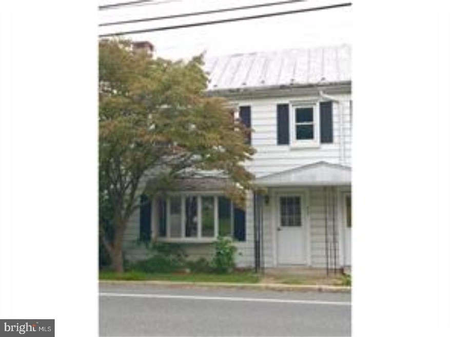 922 Morgantown Rd, Reading, PA 19607 - photo 1