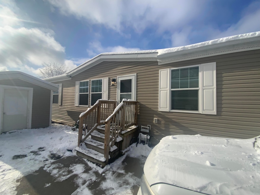 4211 Laurel, Jackson, MI 49201 - photo 1