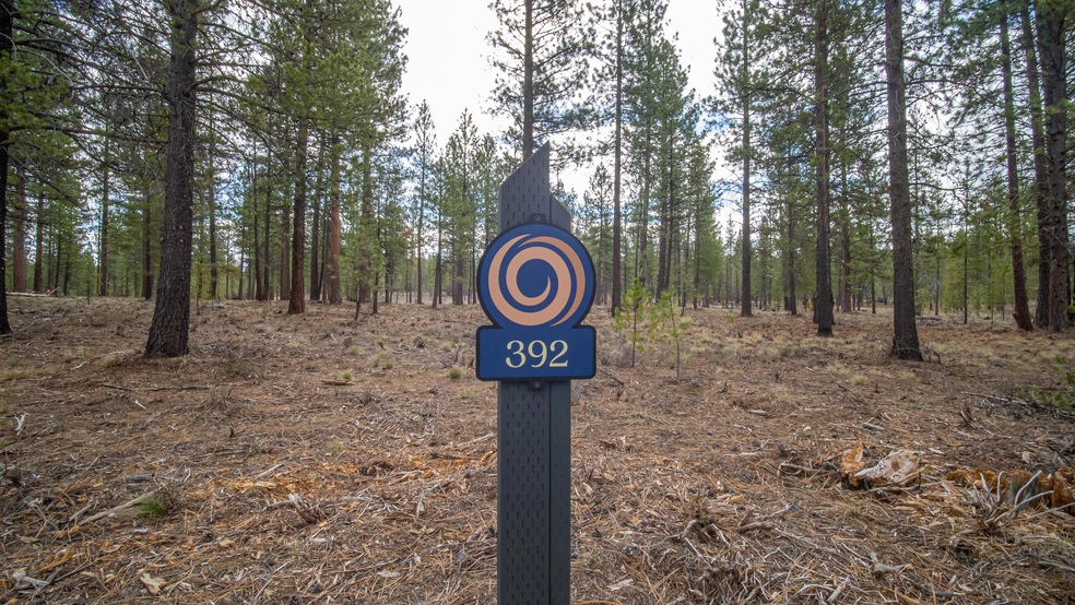 Lot 392 Elk Run Dr, Bend, OR 97707 - photo 1