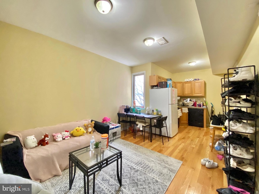 2050 N Carlisle St unit C, Philadelphia, PA 19121 - photo 1