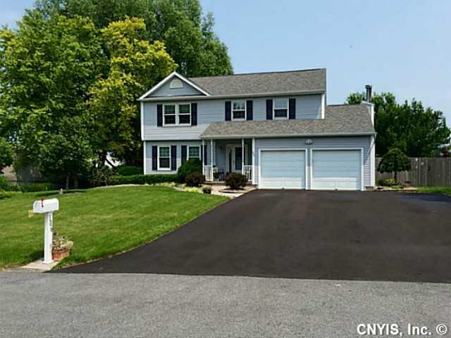 Exterior Front Welcome to 106 Pebblestone Drive!