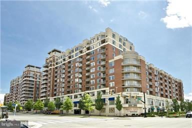 The Eclipse unit 624W, Arlington, VA 22202 - photo 1