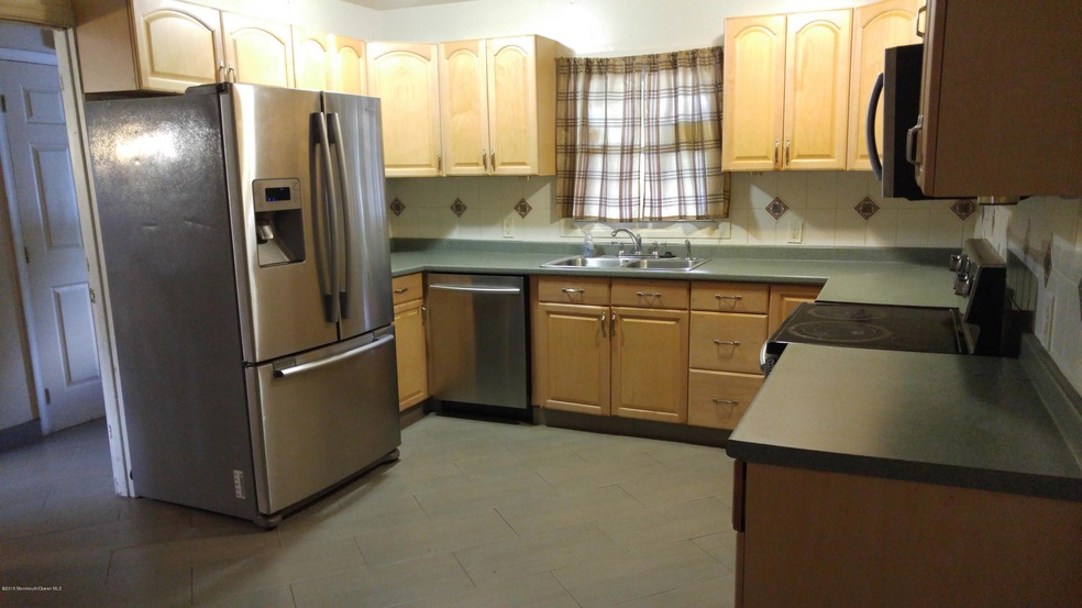 46 Pensdale Ln, Willingboro, NJ 08046 - photo 1