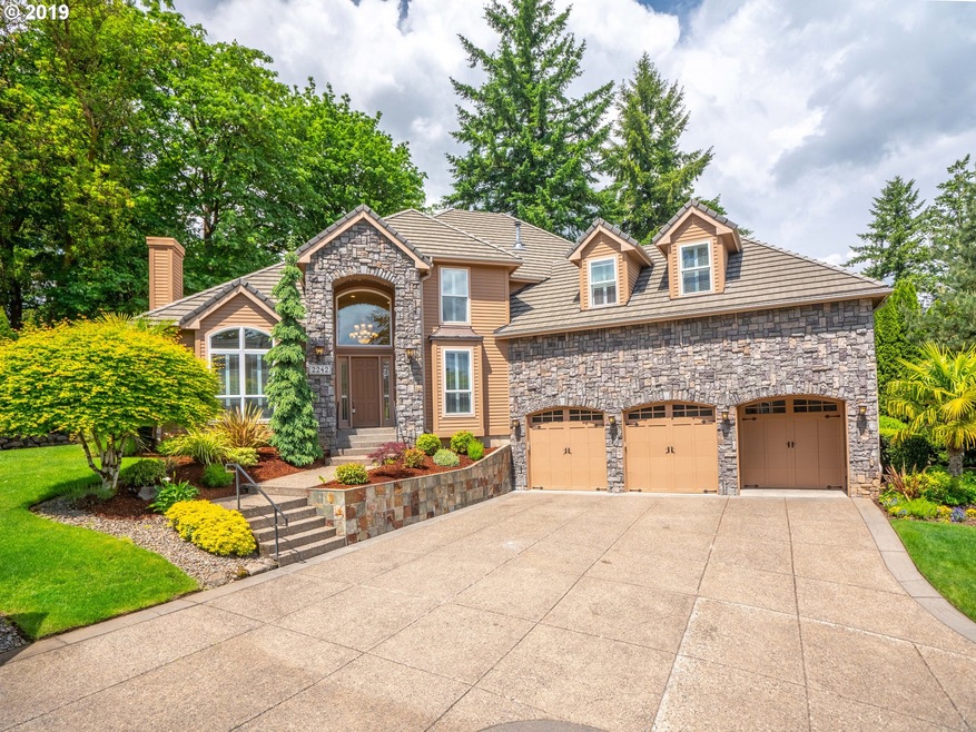 2242 Tannler Dr, West Linn, OR 97068 - photo 1