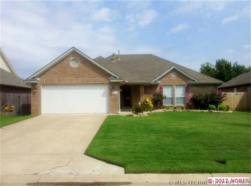4837 S 197th East Ave, Broken Arrow, OK 74014 - photo 1