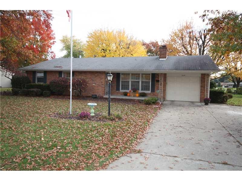 3125 Sherwood Ln, Columbus, IN 47203 - photo 1