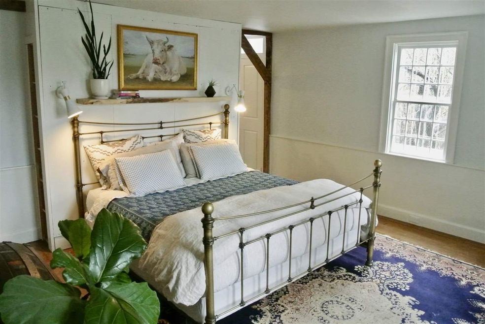 202 Robinson Rd, Northfield, VT 05663 - photo 1