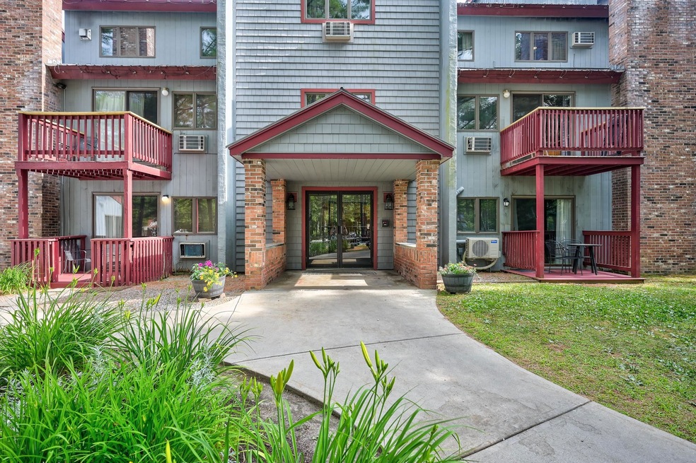 8 River Run Dr unit G, Bartlett, NH 03838 - photo 1