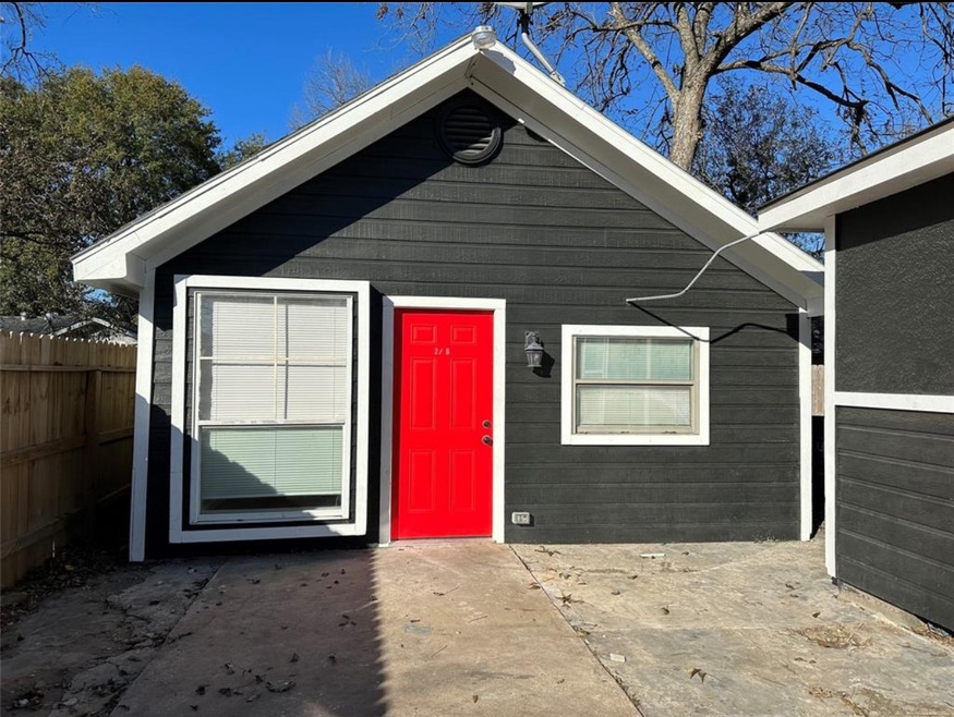 69 Neyland St, Houston, TX 77022 - photo 1