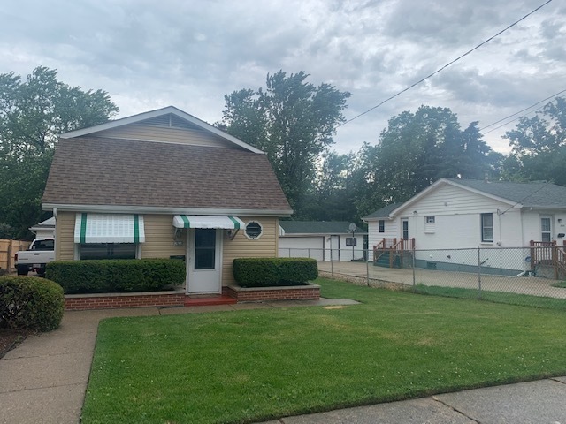 2538 Lucia Ave, Waukegan, IL 60085 - photo 1