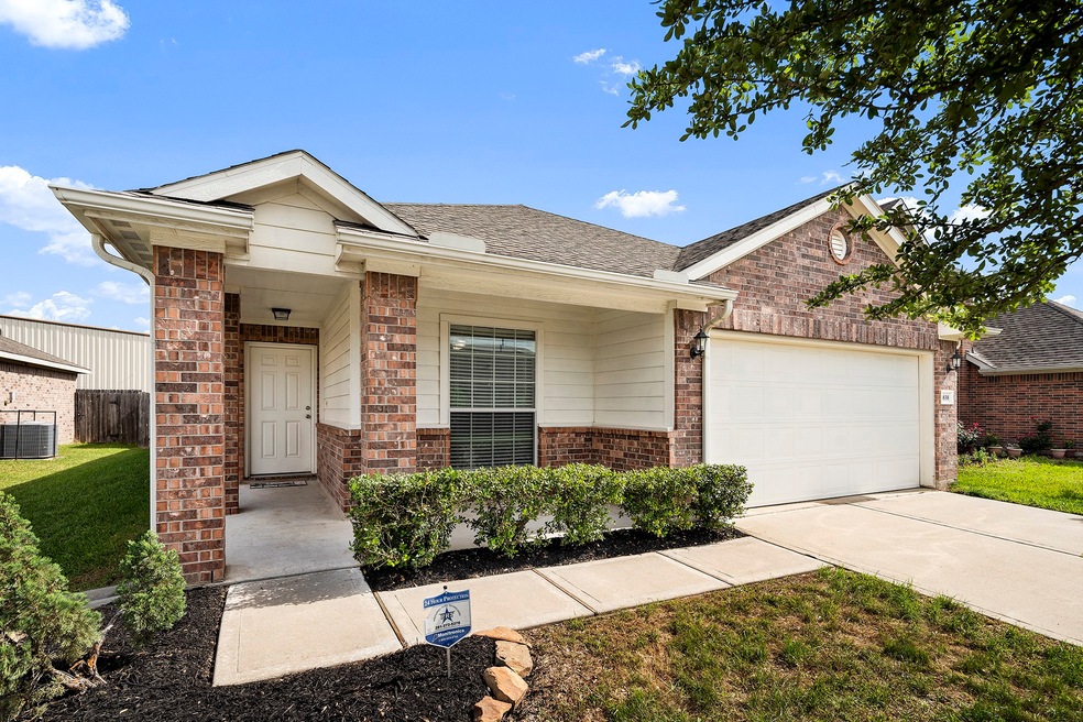 8838 Parlin Ridge Dr, Houston, TX 77040 - photo 1