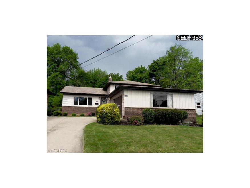 Welcome to this wonderful three bedroom, one and a