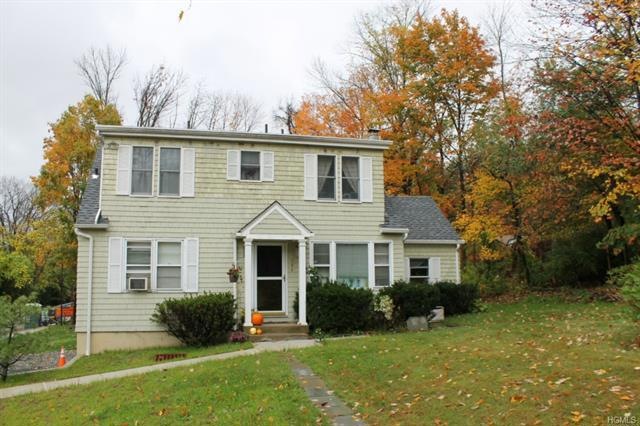 108 Millwood Rd, Millwood, NY 10546 - photo 1