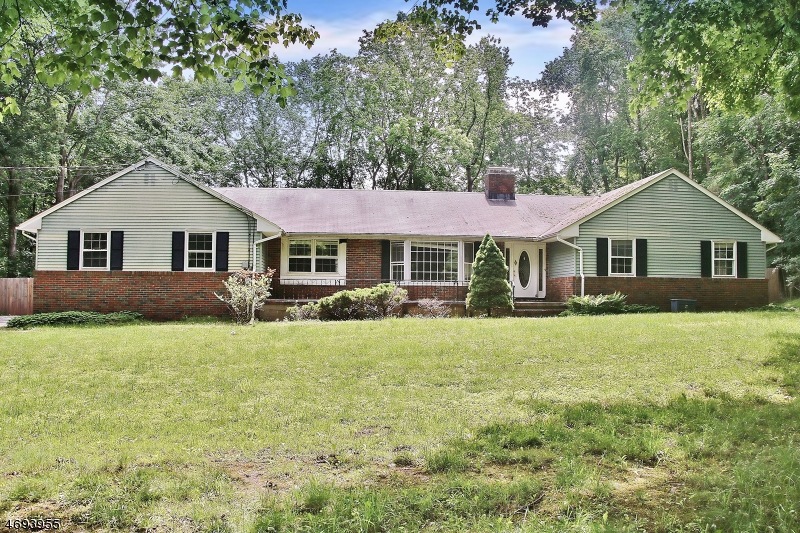 24 Landsdown Rd, Annandale, NJ 08801 - photo 1