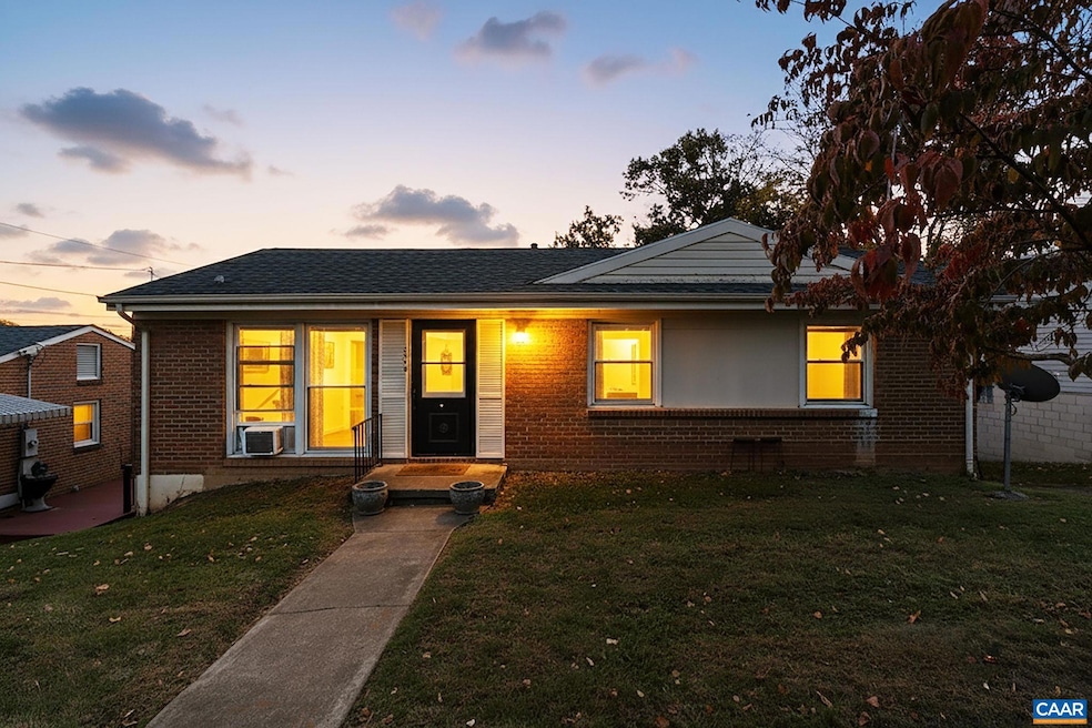 609 B St, Staunton, VA 24401 - photo 1