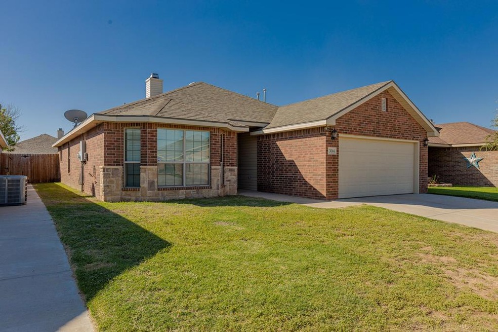 304 E 95th St, Odessa, TX 79765 - photo 1