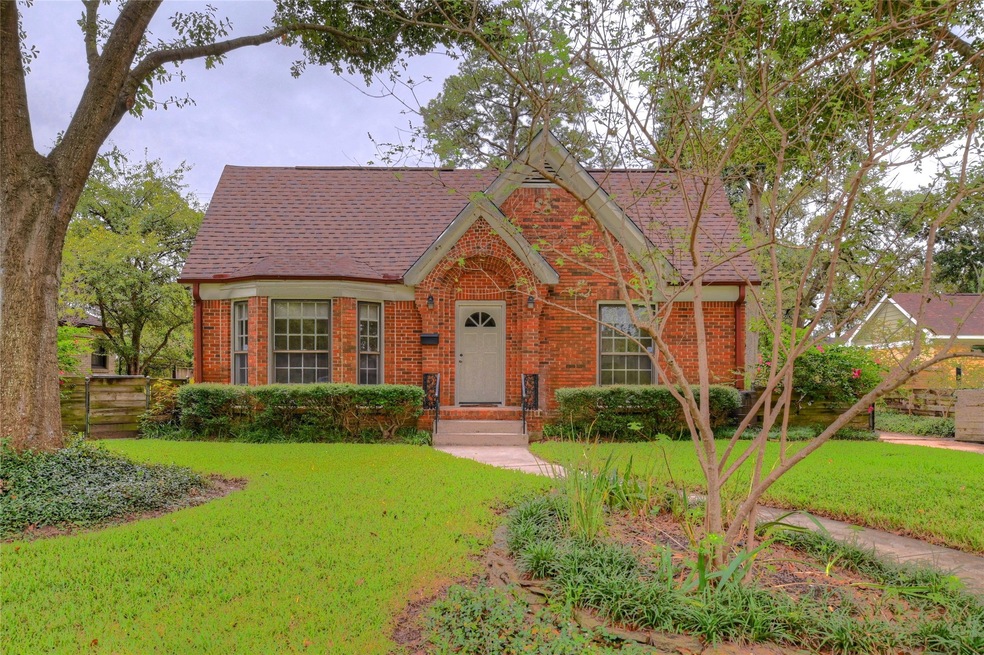 412 English St, Houston, TX 77009 - photo 1