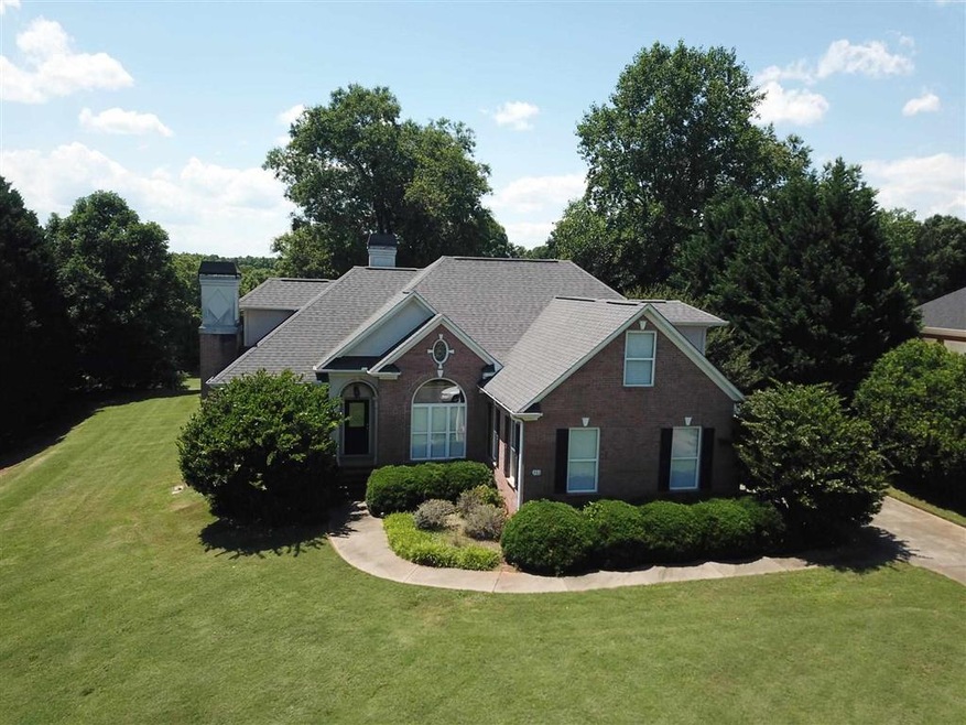 732 W Tara Ln, Duncan, SC 29334 - photo 1