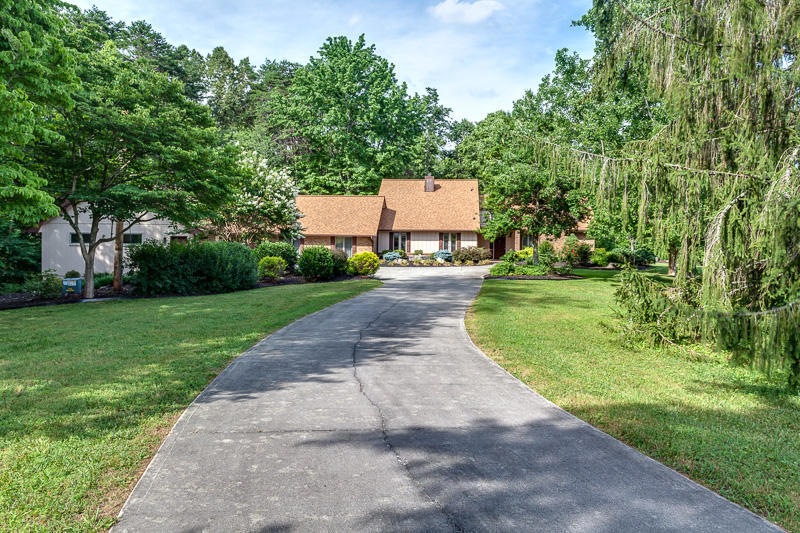 2314 W Gallaher Ferry Rd, Knoxville, TN 37932 - photo 1