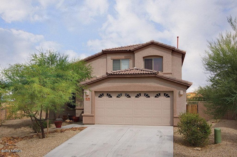 195front95of95house