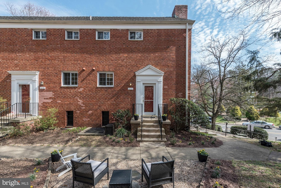 1621 Preston Rd, Alexandria, VA 22302 - photo 1