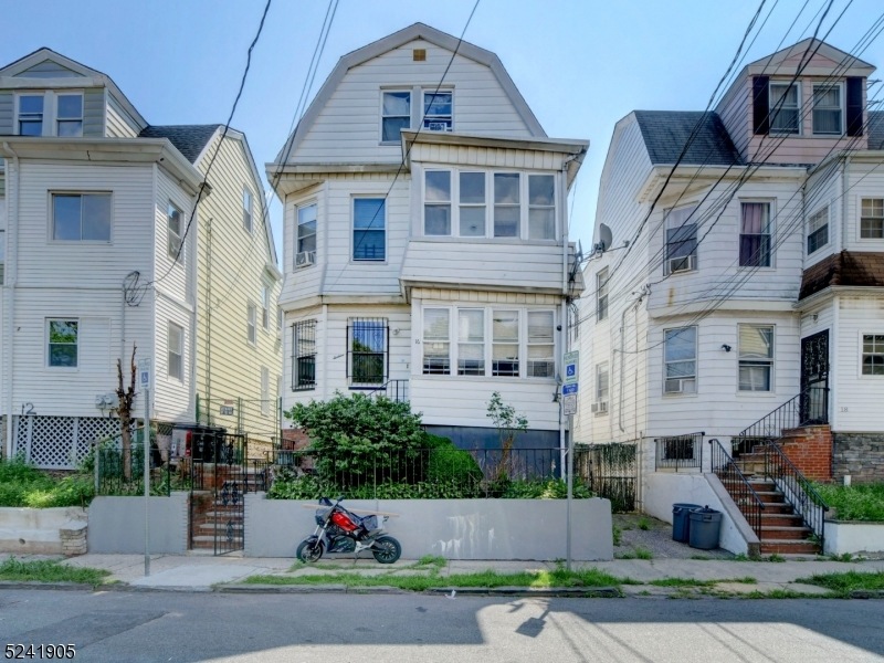 14 Gladstone Ave unit 16, Newark, NJ 07106 - photo 1