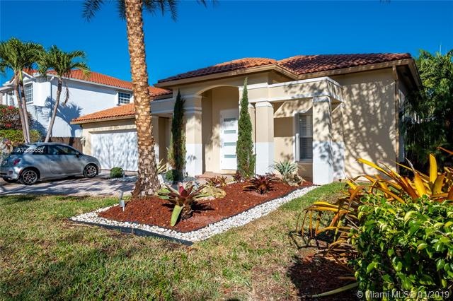 11365 NW 66th St, Doral, FL 33178 - photo 1